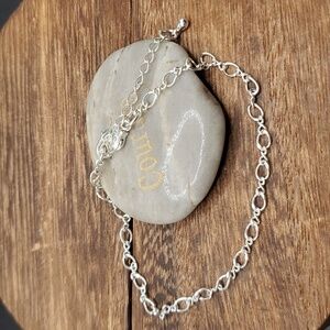 Sterling delicate chain bracelet B3213